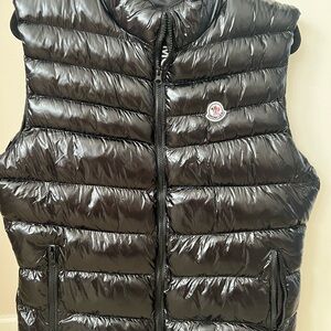 Men’s Moncler Puffer Vest (Size Large) - Black